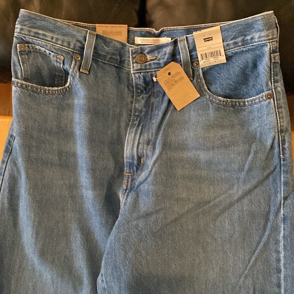 💙NWT: LEVI'S - High Waisted Straight Ripped Jean - Size 31 - Picture 7 of 14